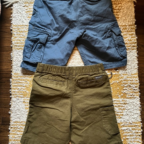 Boys cargo shorts & Columbia shorts - Picture 5 of 7